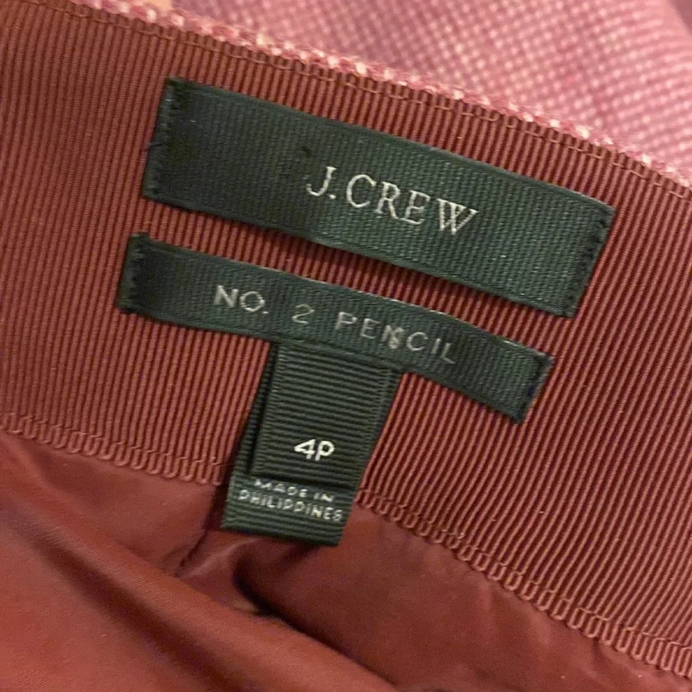 J. Crew Wool / Silk Blend Pencil Skirt. Size 4 P